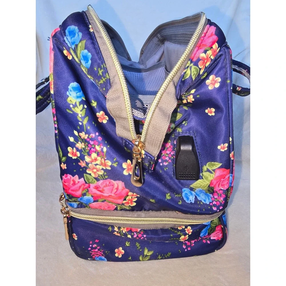 Gogoso Breast Pump Diaper Bag Navy Blue Insulated Bottom USB Port Travel Bag